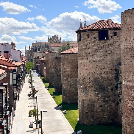 Apartamento La Muralla - Leonapartamentos Luaran gambar