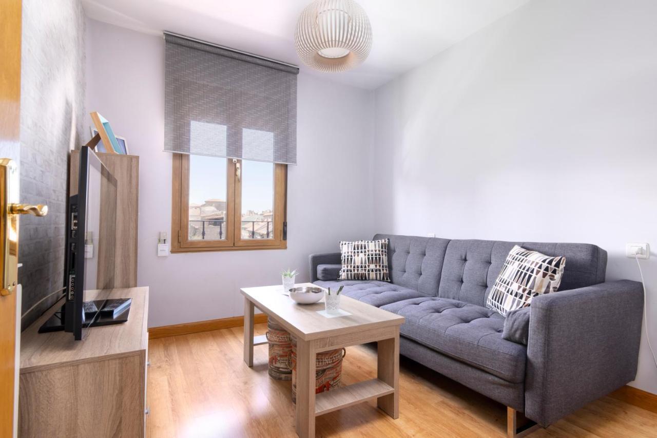 Apartamento La Muralla - Leonapartamentos Luaran gambar